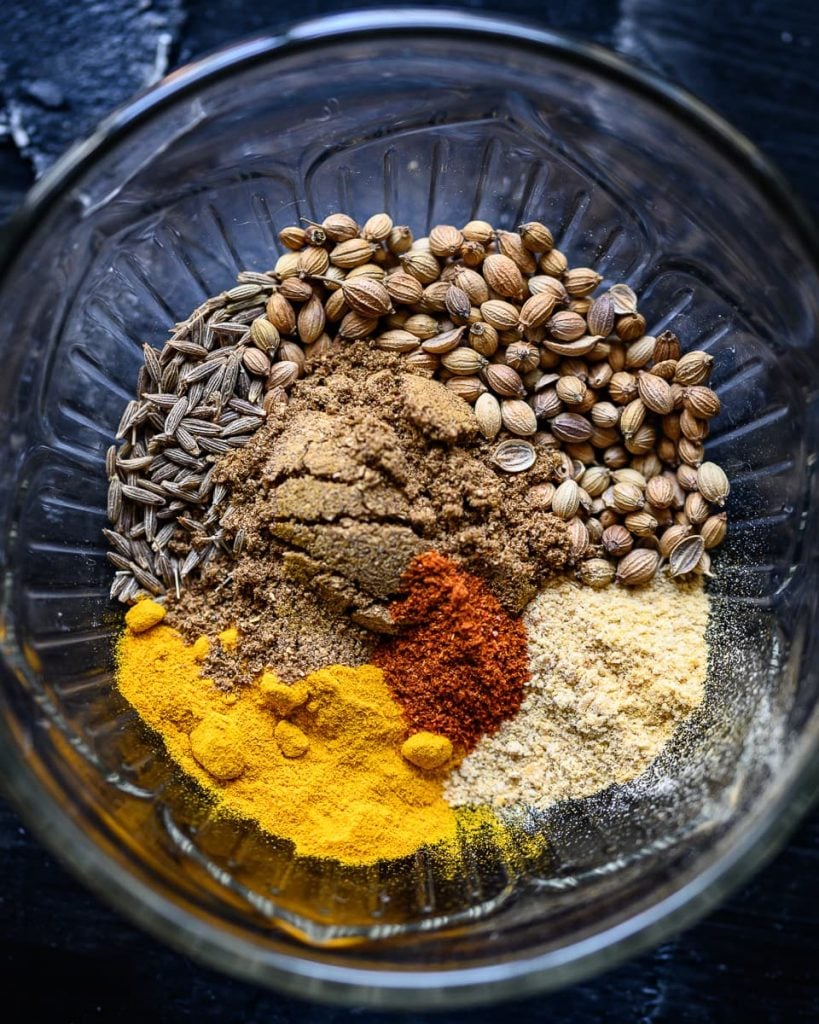 spices for roasted romanesco curry