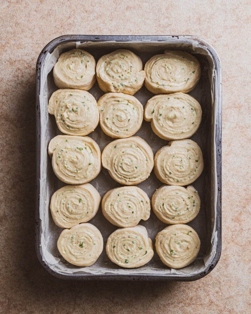 vegan garlic butter rolls