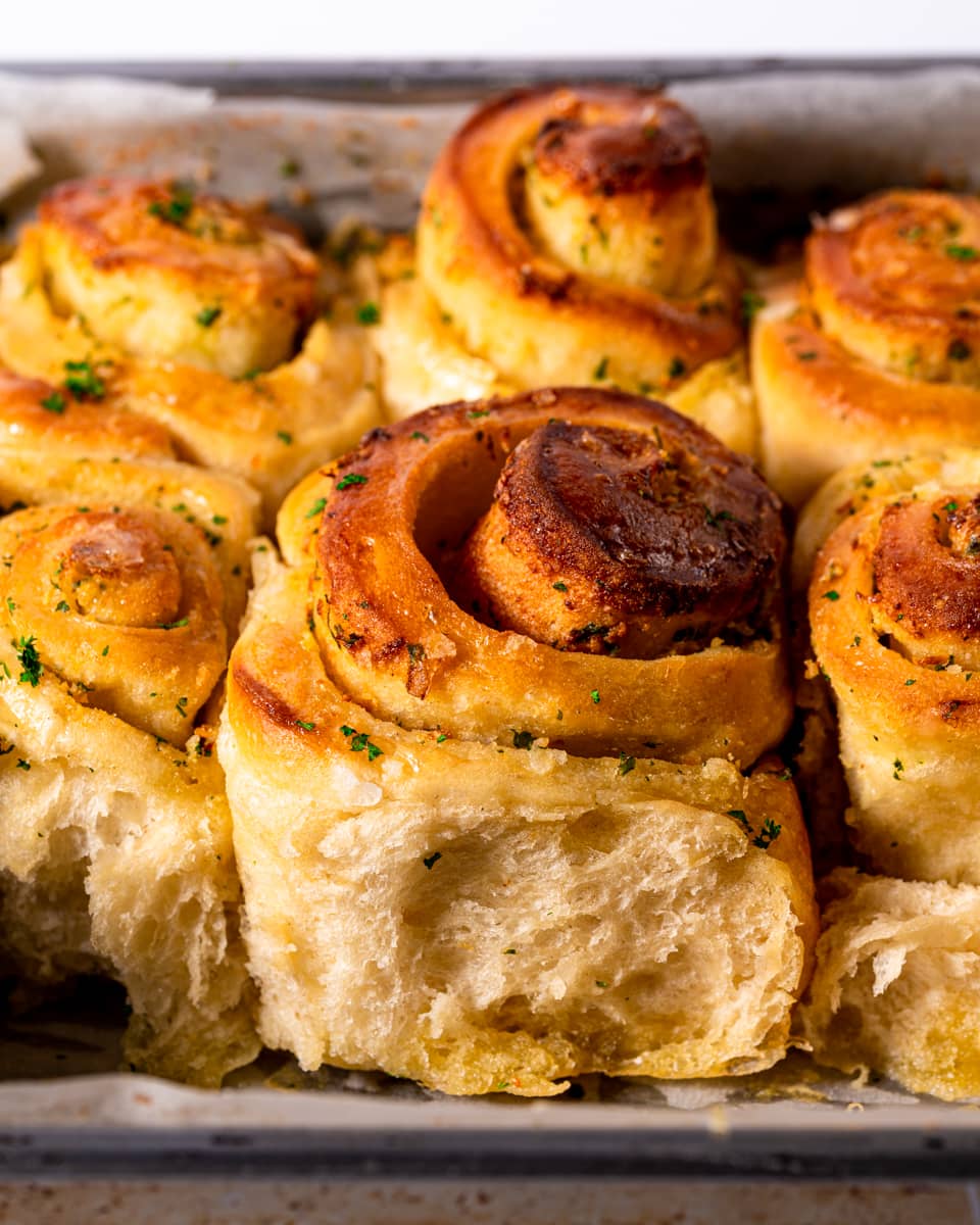 vegan garlic butter rolls