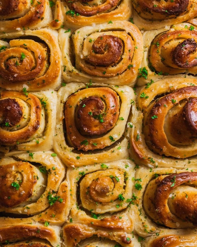 vegan garlic butter rolls