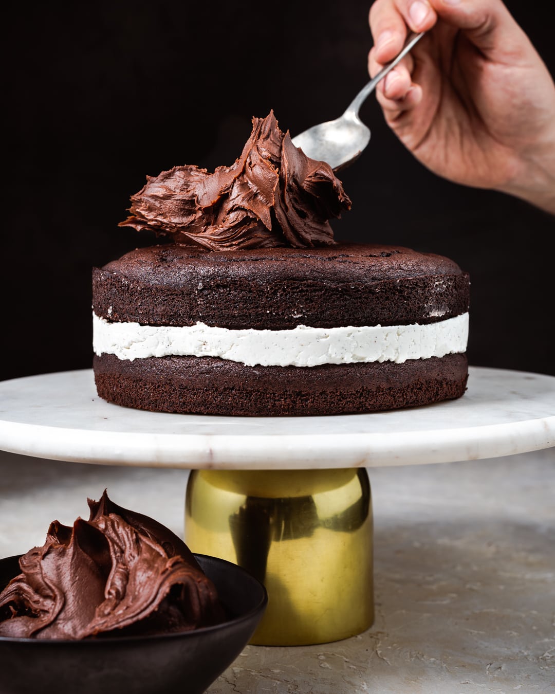 https://schoolnightvegan.com/wp-content/uploads/2021/07/Vegan-Chocolate-Cake8391.jpg