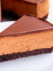 Vegan chocolate mousse cake